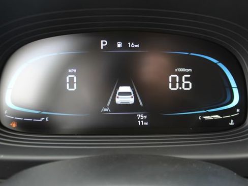 New 2026 Hyundai Venue SEL FWD image 15