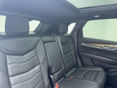 Used 2017 Cadillac XT5 Platinum image 47