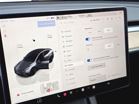 Used 2023 Tesla Model Y Long Range image 26