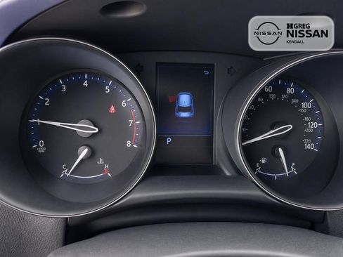 Used 2020 Toyota C-HR XLE FWD image 7