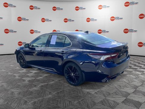 Used 2022 Toyota Camry XSE FWD image 15