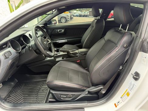 Used 2016 Ford Mustang GT Premium w/ Equipment Group 401A RWD image 25
