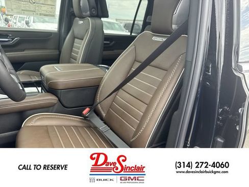 New 2026 GMC Yukon XL Denali Ultimate AWD/4WD image 11