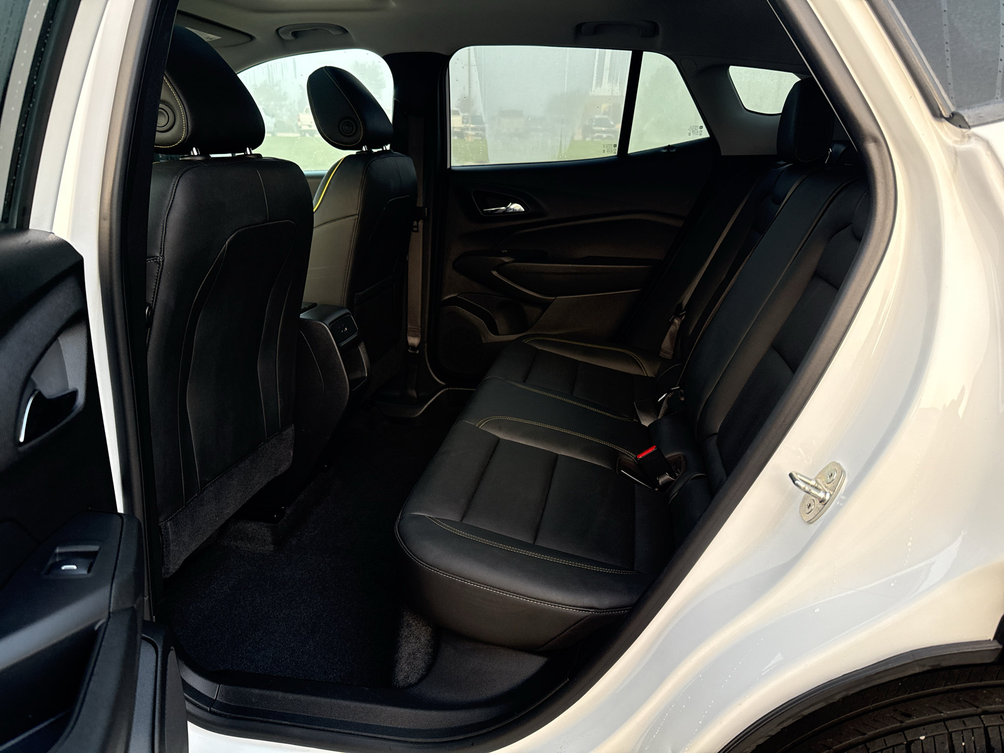 Used 2024 Chevrolet Trax ACTIV w/ Sunroof Package FWD image 31