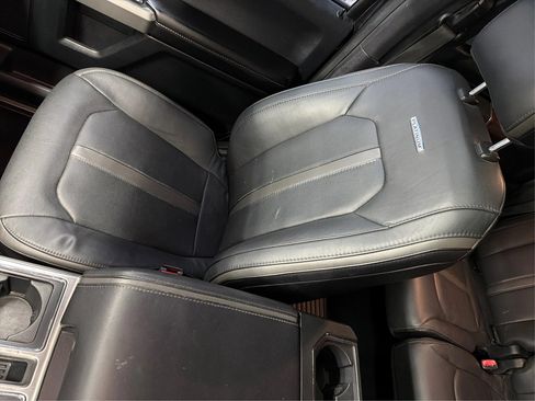 Used 2015 Ford F150 Platinum w/ Equipment Group 701A Luxury AWD/4WD image 17