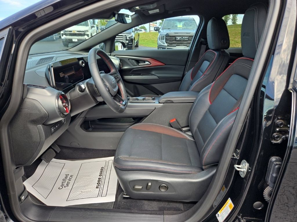 Certified 2025 Chevrolet Equinox EV RS FWD image 16