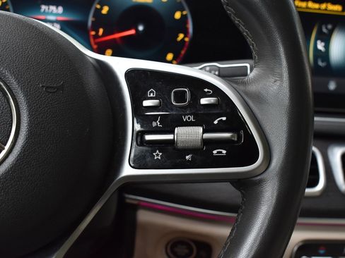 Used 2020 Mercedes-Benz GLS 450 4MATIC image 32