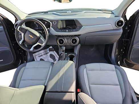 Used 2022 Chevrolet Blazer LT w/ Sound & Technology Package image 9