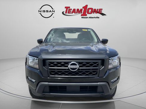 Used 2023 Nissan Frontier SV w/ SV Convenience Package RWD image 2