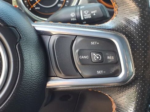 Used 2023 Jeep Gladiator Mojave w/ LED Lighting Group AWD/4WD image 27