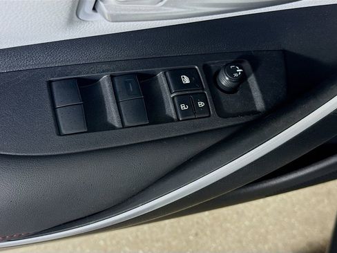Certified 2023 Toyota Corolla SE image 18