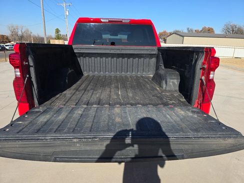 Used 2022 Chevrolet Silverado 1500 Custom w/ LPO, Dark Essentials Package AWD/4WD image 11