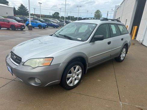 Used 2007 Subaru Outback 2.5i w/ Popular Equipment Group 2A AWD/4WD image 4