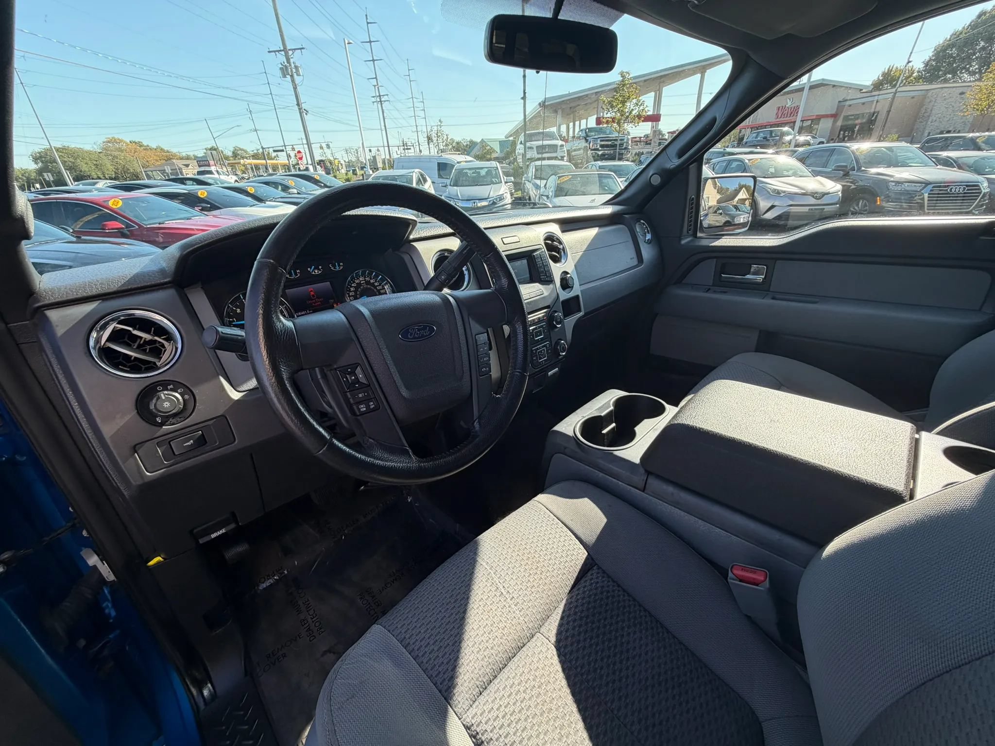 Used 2013 Ford F150 XLT w/ Luxury Equipment Group AWD/4WD image 17