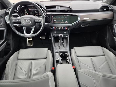 Used 2022 Audi Q3 2.0T Premium Plus image 10