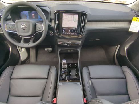 New 2026 Volvo XC40 B5 Plus w/ Climate Package AWD/4WD image 14