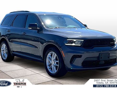 Used 2024 Dodge Durango GT RWD image 1