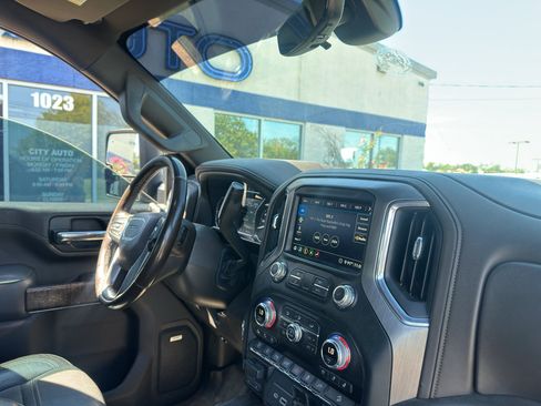 Used 2020 GMC Sierra 2500 Denali w/ Denali Ultimate Package AWD/4WD image 11