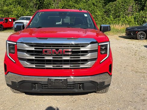 Used 2023 GMC Sierra 1500 SLE AWD/4WD image 3