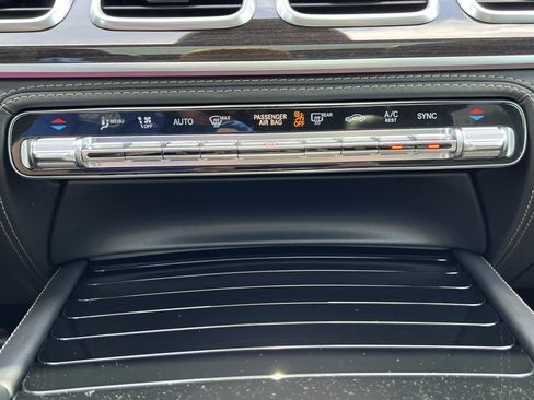 Used 2021 Mercedes-Benz GLE 63 AMG S image 30