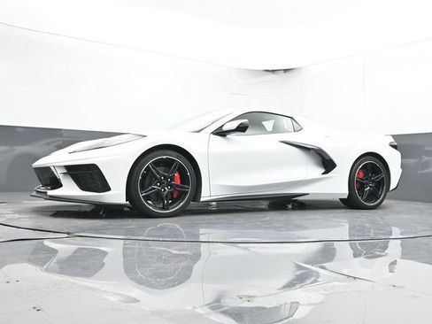 Used 2024 Chevrolet Corvette Stingray Premium Conv w/ Battery Protection Package RWD image 41