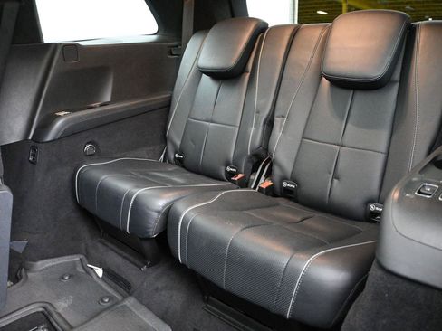Used 2021 Mercedes-Benz GLS 580 4MATIC image 12