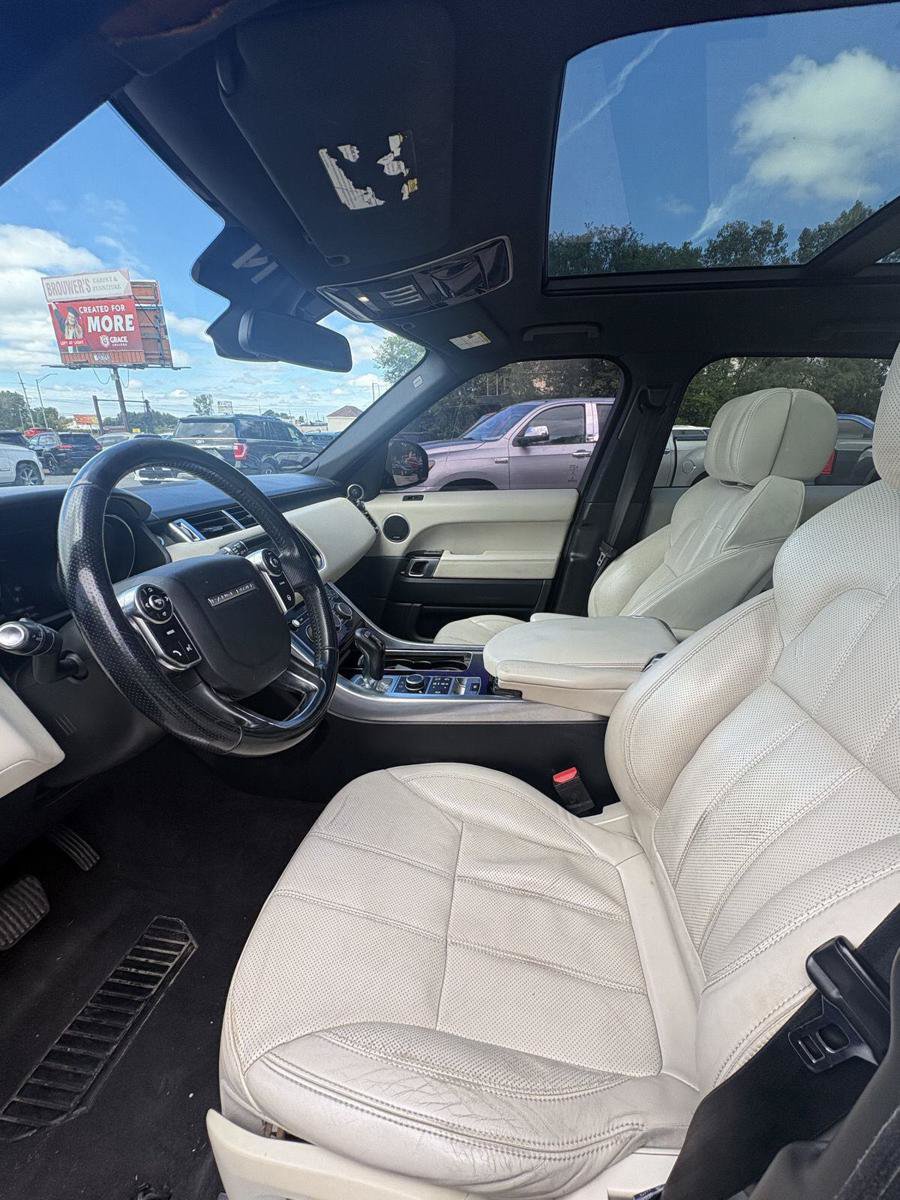 Used 2014 Land Rover Range Rover Sport HSE AWD/4WD image 5