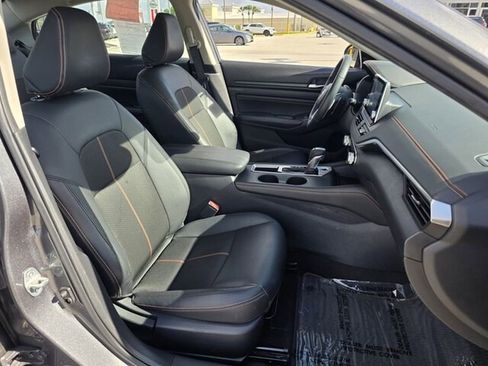 Used 2020 Nissan Altima 2.5 SR image 14