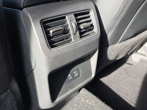 Used 2023 Nissan Rogue SV w/ SV Premium B Package image 16