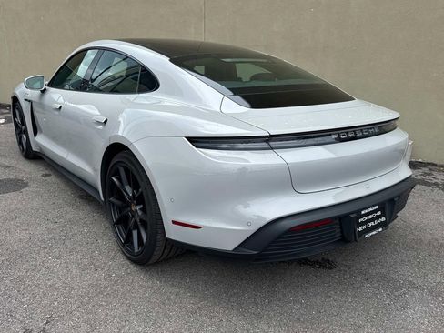Used 2025 Porsche Taycan image 3