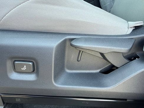 New 2026 Toyota Tacoma SR5 RWD image 18