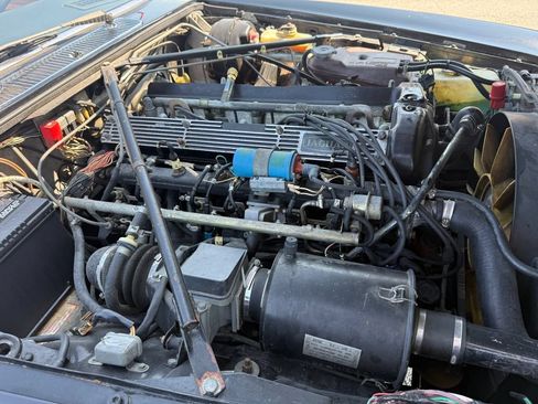 Used 1987 Jaguar XJ6 RWD image 11