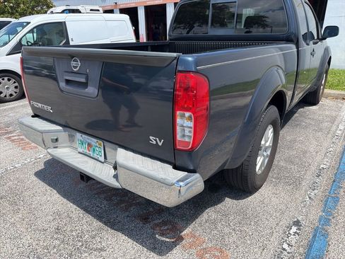 Used 2016 Nissan Frontier SV RWD image 7