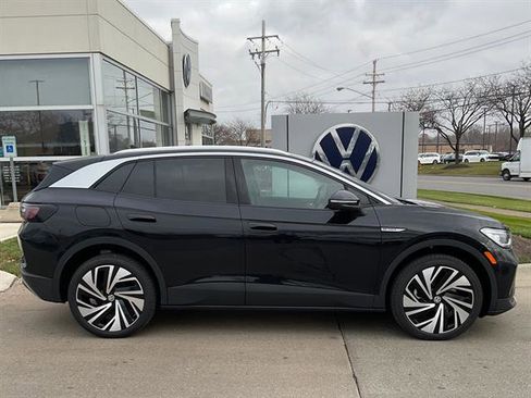 New 2025 Volkswagen ID.4 Pro S Plus image 3