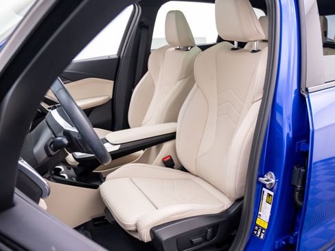 Used 2023 BMW X1 xDrive28i w/ Premium Package image 16