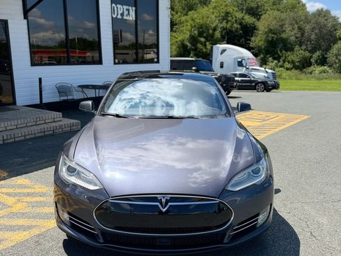 Used 2015 Tesla Model S 85D AWD/4WD image 2