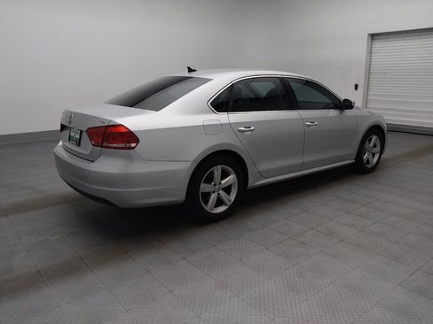 Used 2015 Volkswagen Passat 1.8T Limited Edition FWD image 10