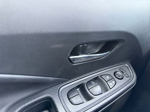 New 2025 Nissan Versa SV w/ Trunk Package image 28