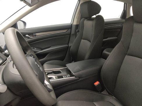 Used 2018 Honda Accord LX image 17