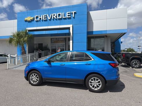 Used 2024 Chevrolet Equinox LT w/ LPO, Cargo Package image 12