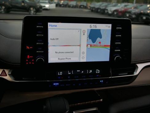 Certified 2022 Toyota Sienna Platinum AWD/4WD image 17