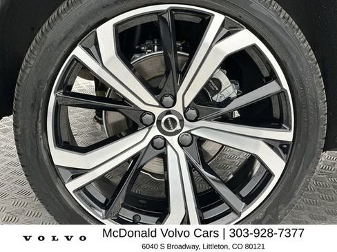 Certified 2023 Volvo XC60 B5 Ultimate w/ Climate Package AWD/4WD image 10