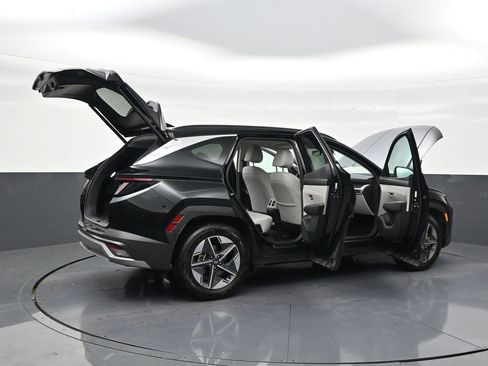 Used 2025 Hyundai Tucson SEL FWD image 28
