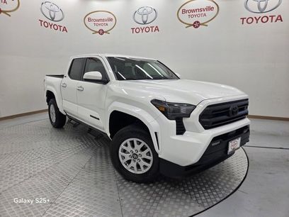 New 2025 Toyota Tacoma SR5