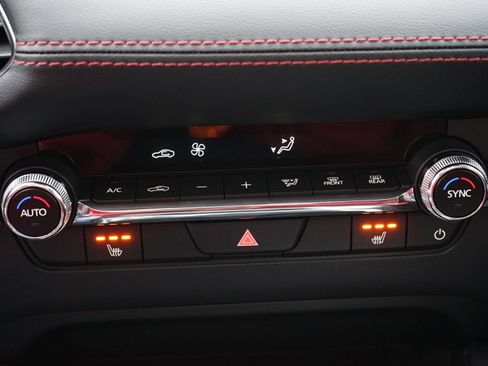 New 2026 MAZDA MAZDA3 Carbon w/ Appearance Package image 24