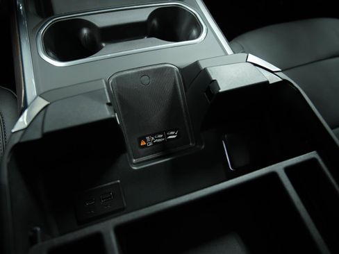 New 2026 GMC Sierra 2500 SLT w/ SLT Convenience Package image 33