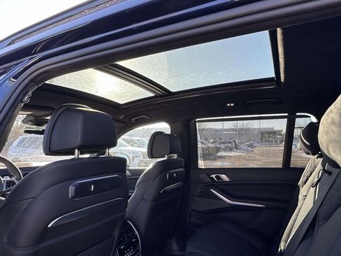 New 2026 BMW X7 M60i image 11