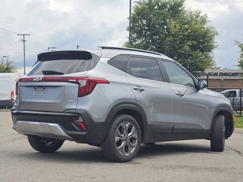 Used 2024 Kia Seltos S AWD/4WD image 17