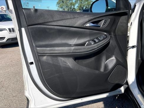 Used 2023 Buick Encore GX Preferred w/ Cold Weather Comfort Package FWD image 17