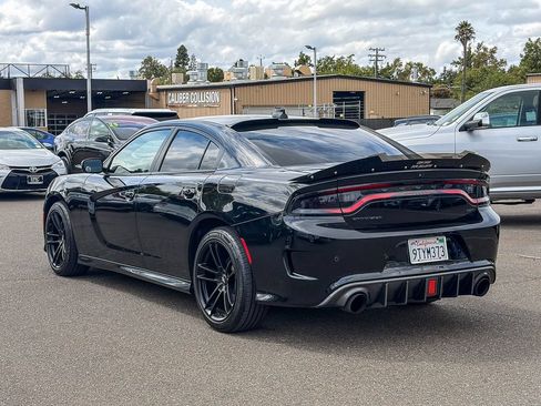 Used 2020 Dodge Charger GT w/ Blacktop Package RWD image 2